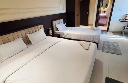 Shivpuri Hotel | Corporate Hotel Shivpuri