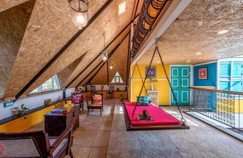 Paud House | CosmicStays Raanjai By the River -Vintage Homestay