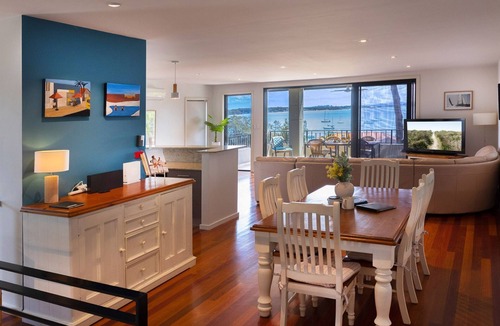 Corlette House | Cossies at Corlette Stunning views & Beach access