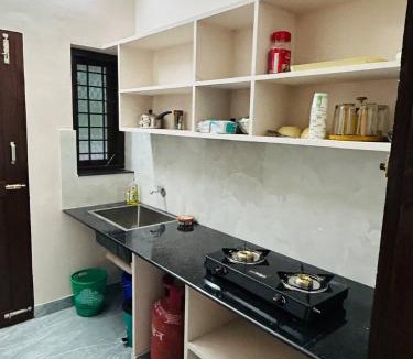 Irinjalakuda Apartment | Cosy Stays, 2 Adjacent Apartments in Irinjalakuda