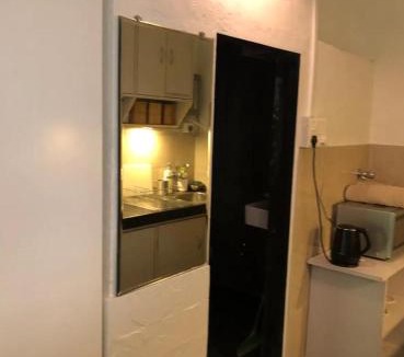 Vile Parle Apartment | Cosy studio at Delphi bungalow
