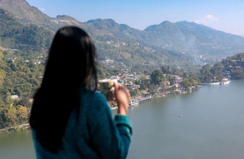 Bhimtal Villa | Cottage On The Lake by VEO - Part of StayVista