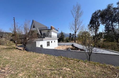 Patnitop House | Countryside forest village