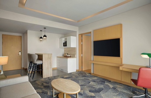 Kakkanad Hotel | Courtyard by Marriott Kochi Infopark