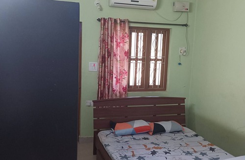 Sangolda House | Cozy 2-bedroom bungalow with WiFi and AC Sangolda North Goa swimming pool
