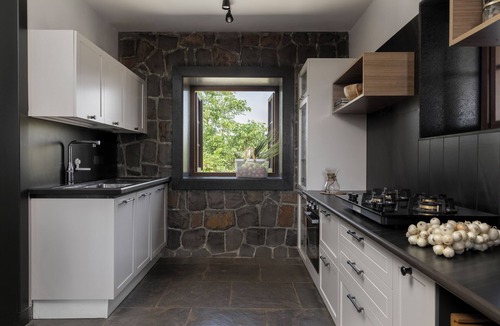 Mahiravani House | Cozy 2-bedroom farmhouse in Nashik outskirts