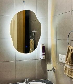 Gandhinagar Apartment | Cozy 2 BHK Apartment In Gift City Like Home