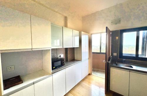 Vainguinim Apartment | Cozy 2BHK Sea View Apartment in Panjim