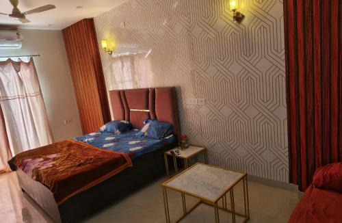 Greater Noida Hotel | Cozy Hideout