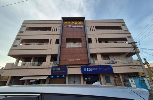 Dindigul House | Cozy Room in lovely Dindigul with AC, WiFi/Mymoon service apartment