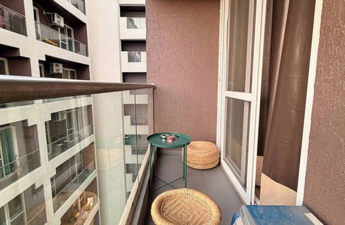 Viman Nagar Apartment | Cozy Studio near Airport/Symbiosis Work-Friendly