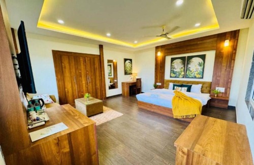 Vagator Hotel | Cozy Suite - Amani by BluO a Boutique Hotel in Goa