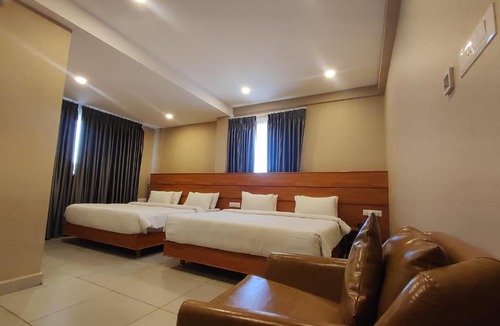 Madurai Hotel | CR RIVERA