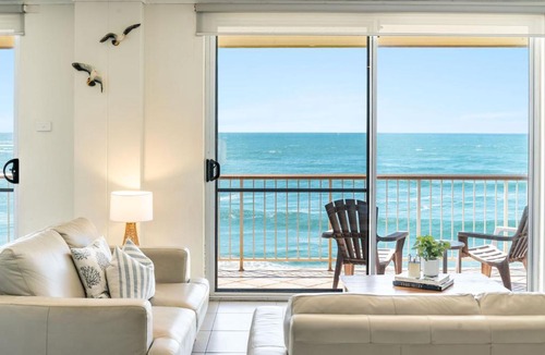 Yamba Apartment | Craigmore Penthouse - Luxury Yamba Penthouse With Uninterrupted Ocean Views - Holiday Yamba
