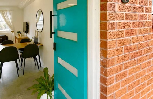 Cronulla House | Cronulla Coastal 1BR – Steps to the Ocean U3