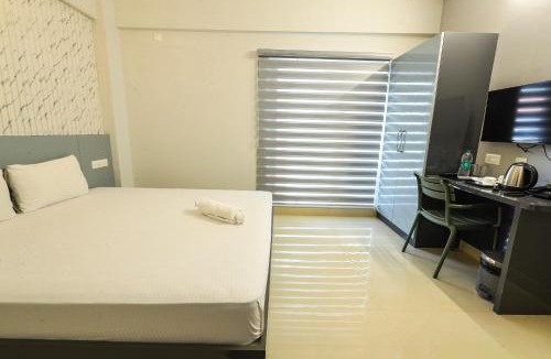 Kakkanad Hotel | D Mirage Hotels