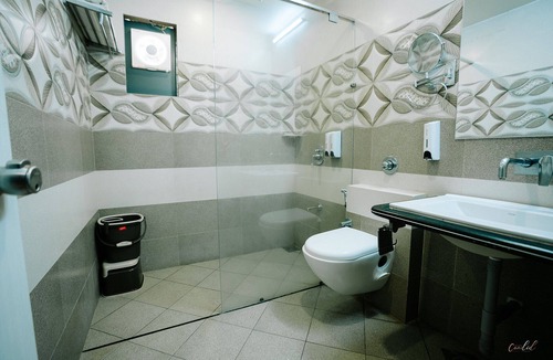 Dwarka Hotel | Daksh The Madhuvan Suites Dwarka