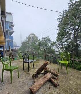 Tukdah Forest Hotel | Darjeeling Lamahatta Homestay