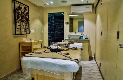 Jubilee Hills Hotel | Daspalla Hyderabad