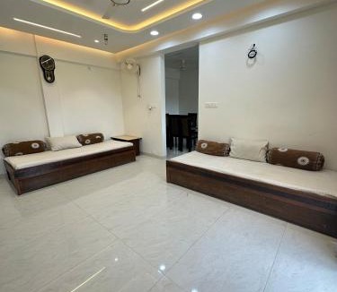 Nashik Apartment | Dave's Stay, 3BHK Panchavati -Nashik