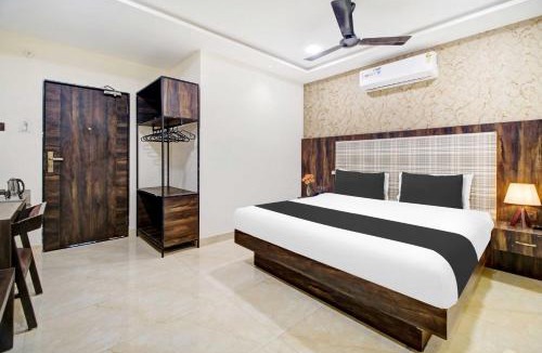 Vijayawada Hotel | [Day Stay - 8 AM to 8 PM] Collection O Vijayawada Sri Subrahmanya Swami Temple