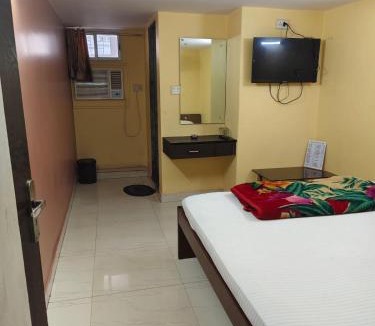 Taltala House | Dear Hotel I Near Esplanade New Market