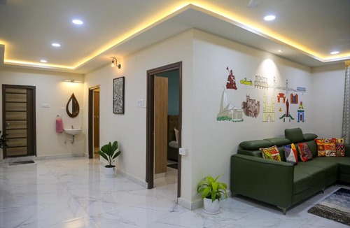 Gachibowli Apartment | Delightful 3 Bed holiday home with AC Near US Embassy, Gachibowli
