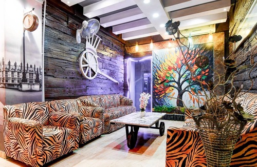 Ballygunge House | Deluxe Circus Avenue Road Hotel Rockstar