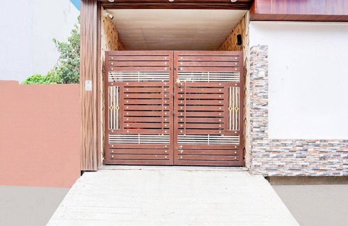 Kakarmatha House | Deluxe Hotel SKR
