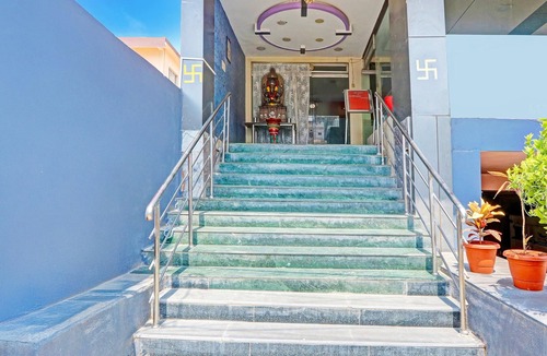 Kurnool House | Deluxe Kurnool Sai Priyanka