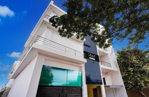 Indira Nagar House | Deluxe OYO Govind Vihar Matiyari Saffron