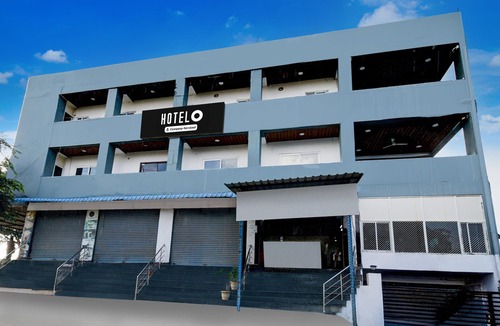 Banjara Hills House | Deluxe R J Residency