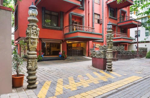Erandwane House | Deluxe Shivajii Nagar