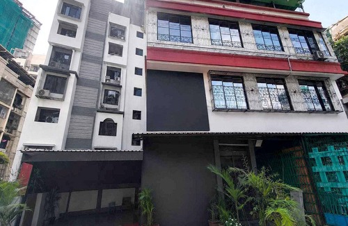 Kandiwali West House | Deluxe Sri Sai Regency