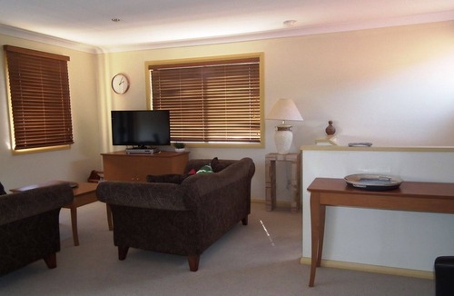 Tallwoods Village House | Deluxe Townhouse on Tallwoods Golf Course, Swimming pool and tennis court