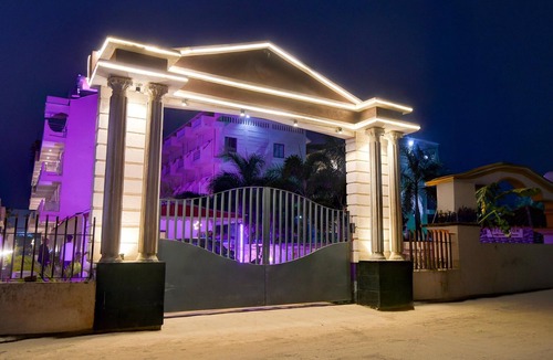Mandarmani House | Deluxe Tropicana Beach Resort