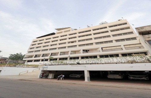 Sayajiganj House | Deluxe Twin Bed at Palette Hotel Surya Vadodara
