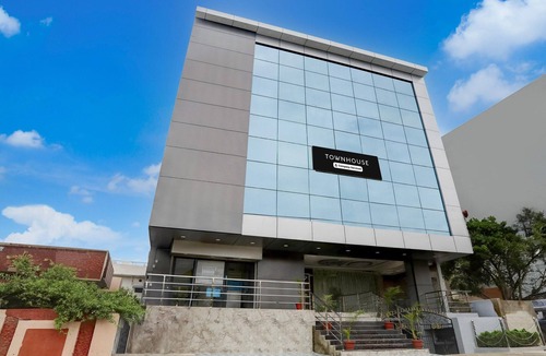 Khammam House | Deluxe With Twin Bed Bluemoon Hotel