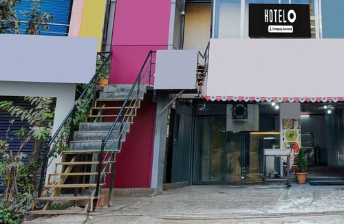 Hyderabad House | DeluxeAAYUSH STAY INN