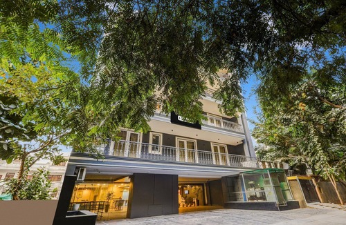 Udyog Vihar House | Deluxecloud Bay