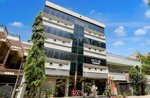 Bhopal House | DeluxeEasy Stay