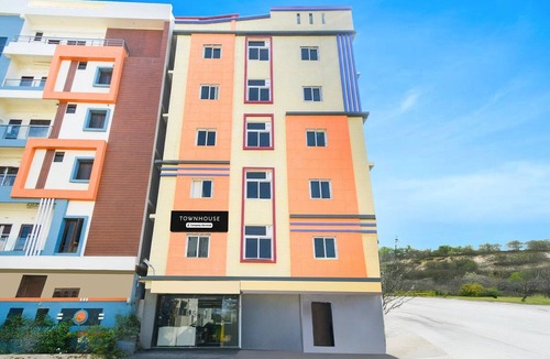 Shamshabad House | DeluxeHotel Blue Petals
