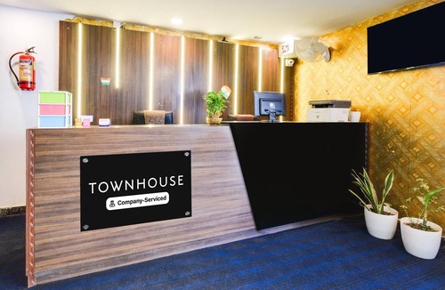 Shamshabad House | DeluxeHotel Blue Petals