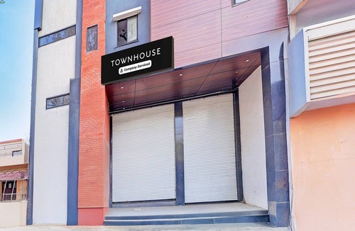 Indore House | DeluxeHotel Grand Vista