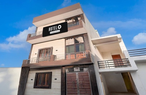 Faizabad House | DeluxeHotel Maa Gargi Dham