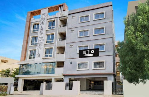 Miyapur House | DeluxeHotel Nakshatra
