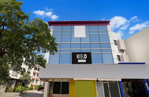 Nashik Road House | Deluxehotel O Nashik Near Vijay Mamta Theatre