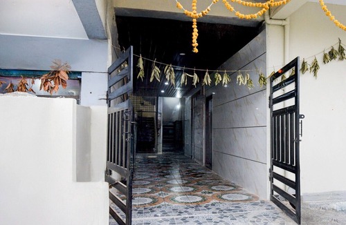 Hyderabad House | DeluxeHOTEL RANS