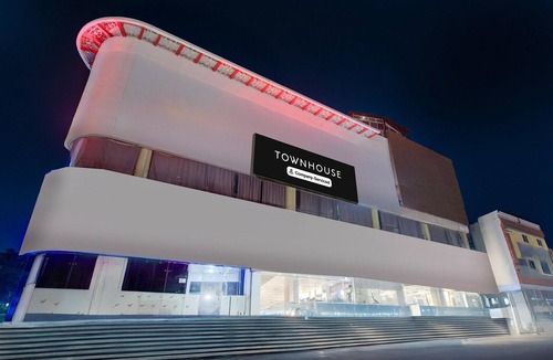 LB Nagar House | DeluxeHotel Surabhi Elite