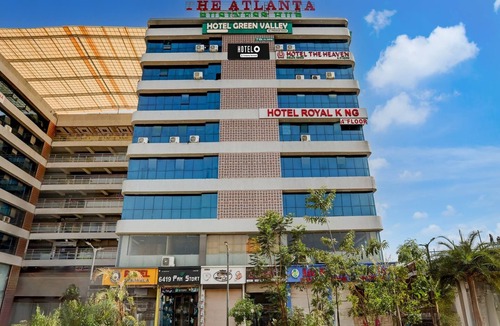 Ahmedabad House | Deluxenana Chiloda Near Airport